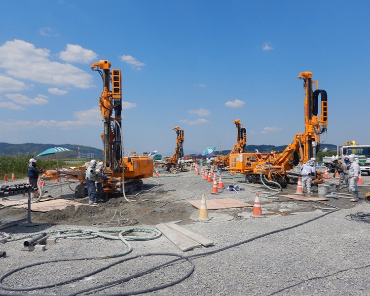 薬液注入工法（削孔）